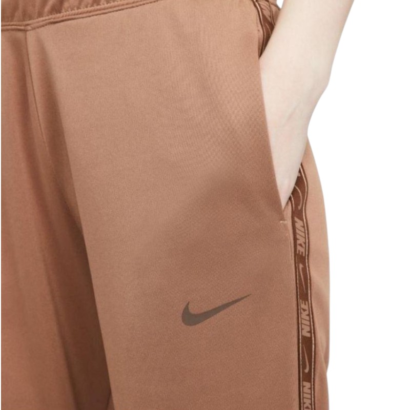 gunaikeio-panteloni-forma-nike-nsw-pk-tape-reg-w-pants-dm4645-256-kafe-nexstep (1)